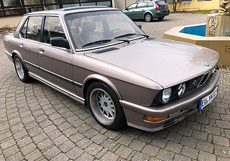 BMW 535 I - M Paket - Seltene Ausstattung