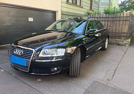 Audi A8 4.2 TDI tiptronic quattro -