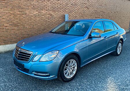 Mercedes-Benz E 250 E 250CDI BlueEFF ELEGANCE Aut*Leder*Distr*HU8/27
