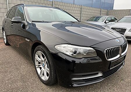 BMW 520d Touring VOLLLeder/NaviPRO/BiXenon/M18"Alu