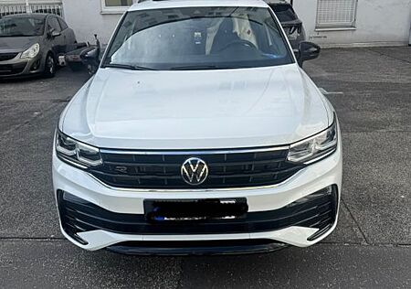 VW Tiguan Volkswagen 2.0 TSI OPF DSG 4MOTION R-Line Black Styl