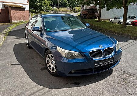 BMW 520i Leder, Xenon ,Apple Car Play ,Scheckheft