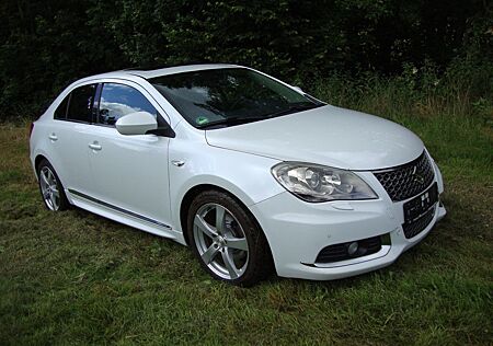 Suzuki Kizashi 2.4 SPORT CVT 4x4 Allrad Benzin LPG Gas