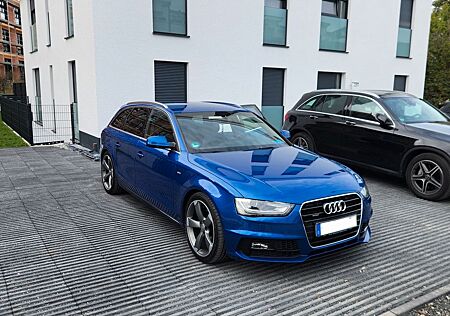 Audi A4 1.8 TFSI quattro S line Avant S line