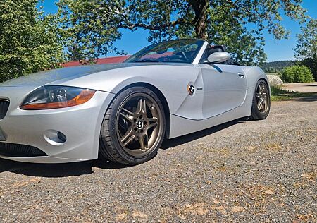 BMW Z4 2.5 E85 6 Zylinder