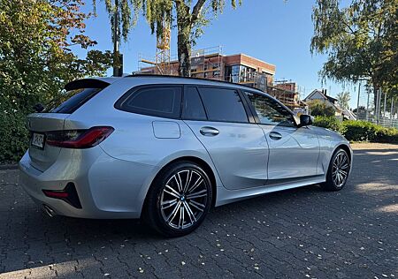 BMW 320 gebraucht kaufen BMW 320d Touring Advantage Automatik Advantage