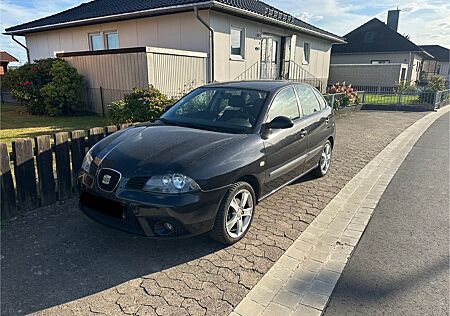Seat Ibiza mit frischen Tüv