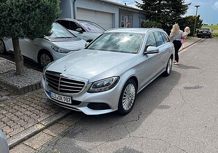 Mercedes-Benz C 220 d Automatik AVANTGARDE-PAKET INTERIEUR