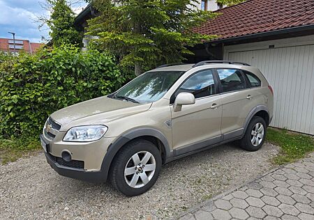 Chevrolet Captiva 2.0 LT 4WD 7-Sitzer LT