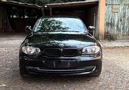 BMW 116i e81 Coupé-Sehr gepflegt-3Hand-tüv bis 03/27