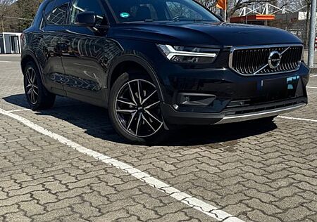 Volvo XC 40 XC40 B4 AWD Momentum Pro Geartronic Momentum Pro
