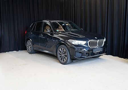 BMW X5 xDrive 25 d M Sport / Pano / Navi / LED