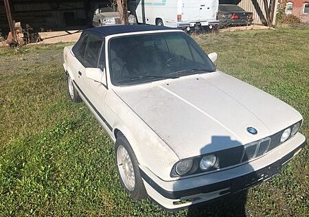 BMW 320i E30 Cabrio 6 Zylinder