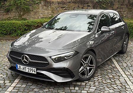 Mercedes-Benz A 200 AMG Line - TotWinkl - Ambiente - KeylessGo