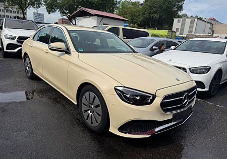 Mercedes-Benz E 200 Benz d Avantgarde Aut*Widescreen*Navi