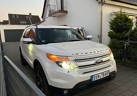 Ford Explorer Limited 4WD