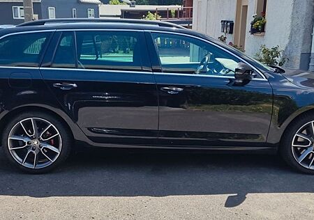 Skoda Octavia 2.0 TSI Green tec DSG RS Combi VB