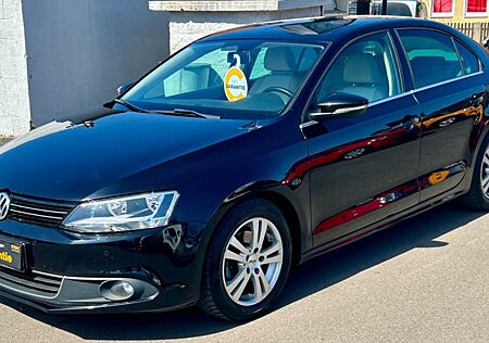 VW Jetta Volkswagen *HIGHLINE* KLIMA * PDC*TÜV NEU*SPORTPACKET