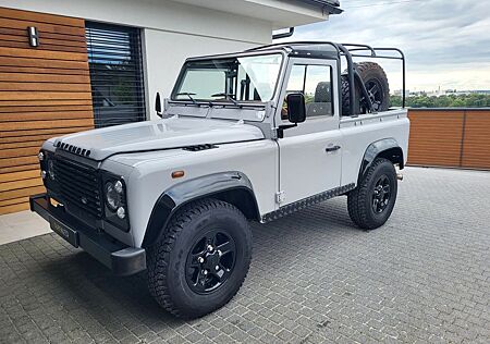 Land Rover Defender 90 Td5 SOFT TOP | RENOVATED | TOP