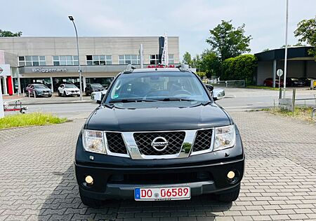 Nissan Navara Pickup Double Cab XE 4X4