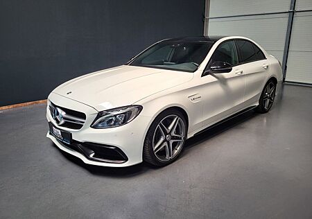 Mercedes-Benz C 63 AMG C63s AMG *Navi| Panorama*