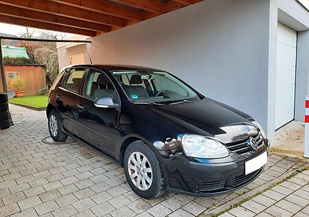 VW Golf Volkswagen V 1.4 Zahnriemen + Reifen NEU 1,5 Jahre TÜV