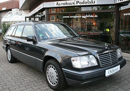 Mercedes-Benz E 200 TE | 7-Sitzer| Automatik | AHK| Tüv Neu