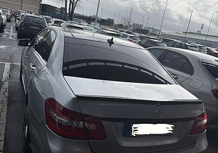 Mercedes-Benz E 500 4MATIC Evolution AMG Paket