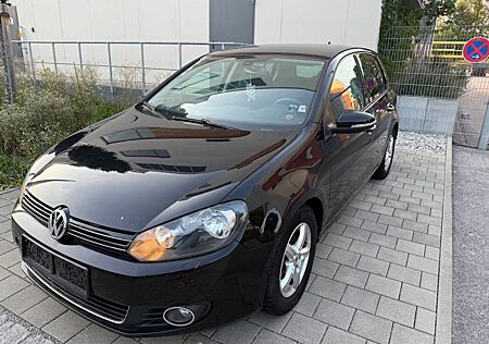 VW Golf Volkswagen 1.4 TSI 90 kW Team