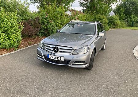 Mercedes-Benz C 220 CDI 4MATIC T AVANTGARDE Autom. AVANTGARDE