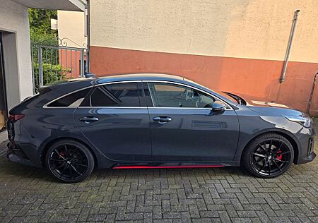 Kia Pro_ceed pro_cee'd / ProCeed 1.6 T-GDI DCT GT GT