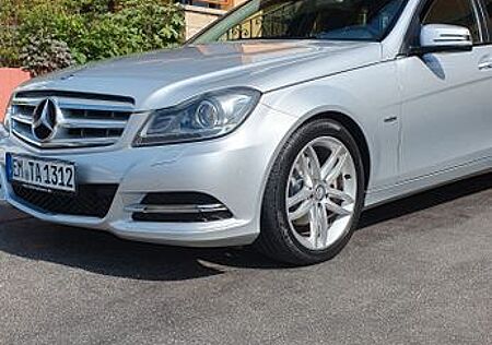 Mercedes-Benz C 250 CDI 4MATIC T BlueEFFICIENCY Autom. -
