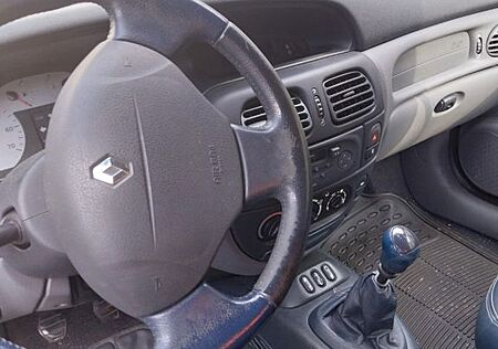 Renault Megane Cabriolet Evidence 1.6 16V Evidence