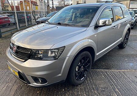 Fiat Freemont Black Code AWD 7 Sitzer / Leder / Autom