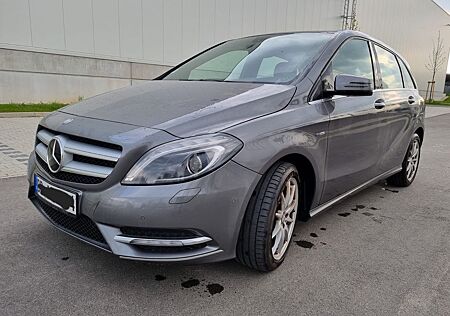Mercedes-Benz B 200 CDI BlueEFFICIENCY -