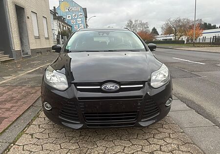 Ford Focus Turnier Titanium