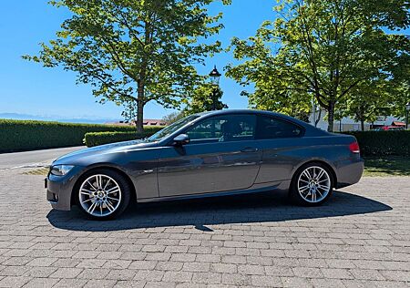 BMW 335i Coupé - | M-Sportpaket - Schalter