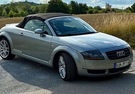 Audi TT Roadster 1.8T TÜV*Bose*Xenon*Leder*8-fach