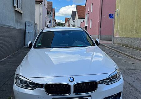 BMW 320d xDrive Touring -