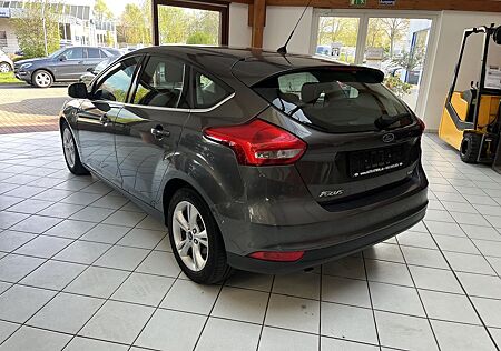 Ford Focus 1.0 Ecoboost Klima Sitzheizung