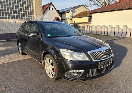 Skoda Octavia Combi RS*AHK*XENON*TEMPOMAT