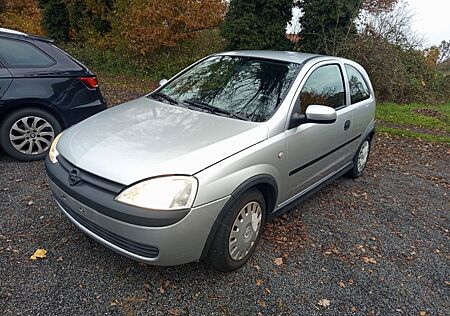 Opel Corsa 1.2 -