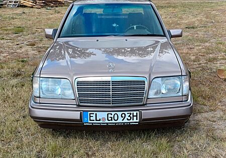 Mercedes-Benz 200