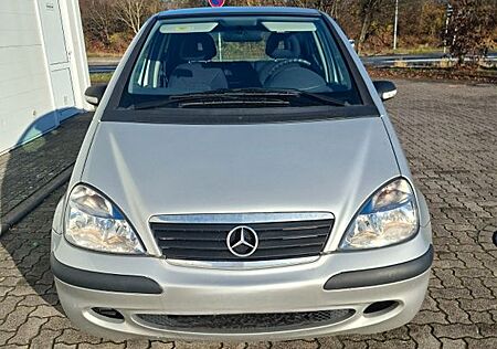 Mercedes-Benz A 140 Scheckheft + AHK+TÜV neu