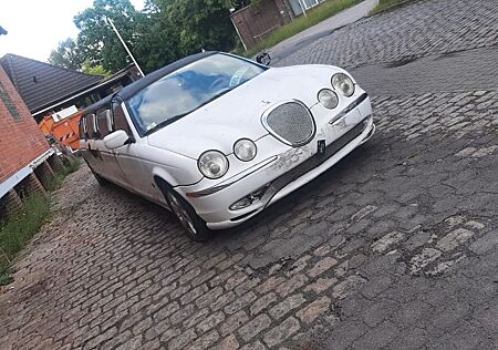 Jaguar S-Type V8 - Stretchlimousine Bastler Umbau
