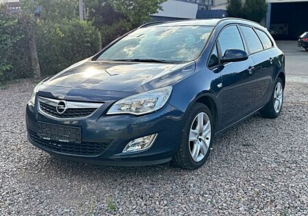 Opel Astra J Sports Tourer Design Edition