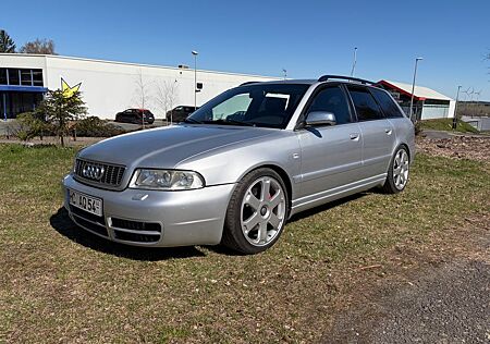 Audi S4 2.7 quattro Avant -