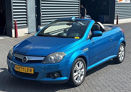 Opel Tigra TwinTop 1.8-16V Cosmo, Airco, NAP, Cabrio