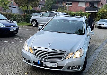 Mercedes-Benz E 220 CDI T BlueEFFICIENCY ELEGANCE ELEGANCE