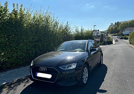 Audi A4 40 TDI S tronic Avant 2.0